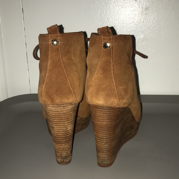 MK Tan Booties/Wedges - Picture 2 of 4